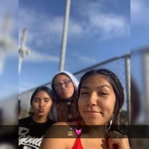 Meet your Posher, Mia